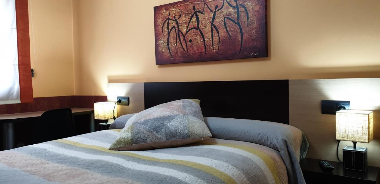 Apartamentos Turisticos "El Jardin" Teruel Buitenkant foto