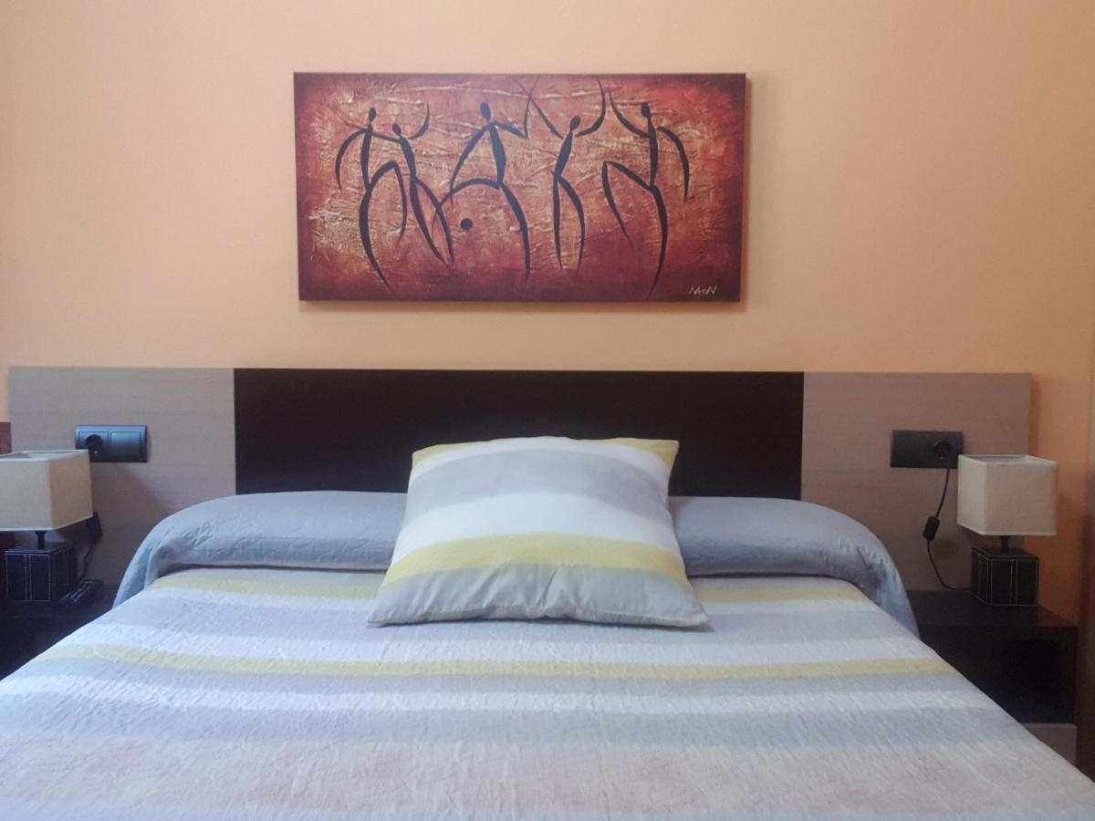Apartamentos Turisticos "El Jardin" Teruel Buitenkant foto
