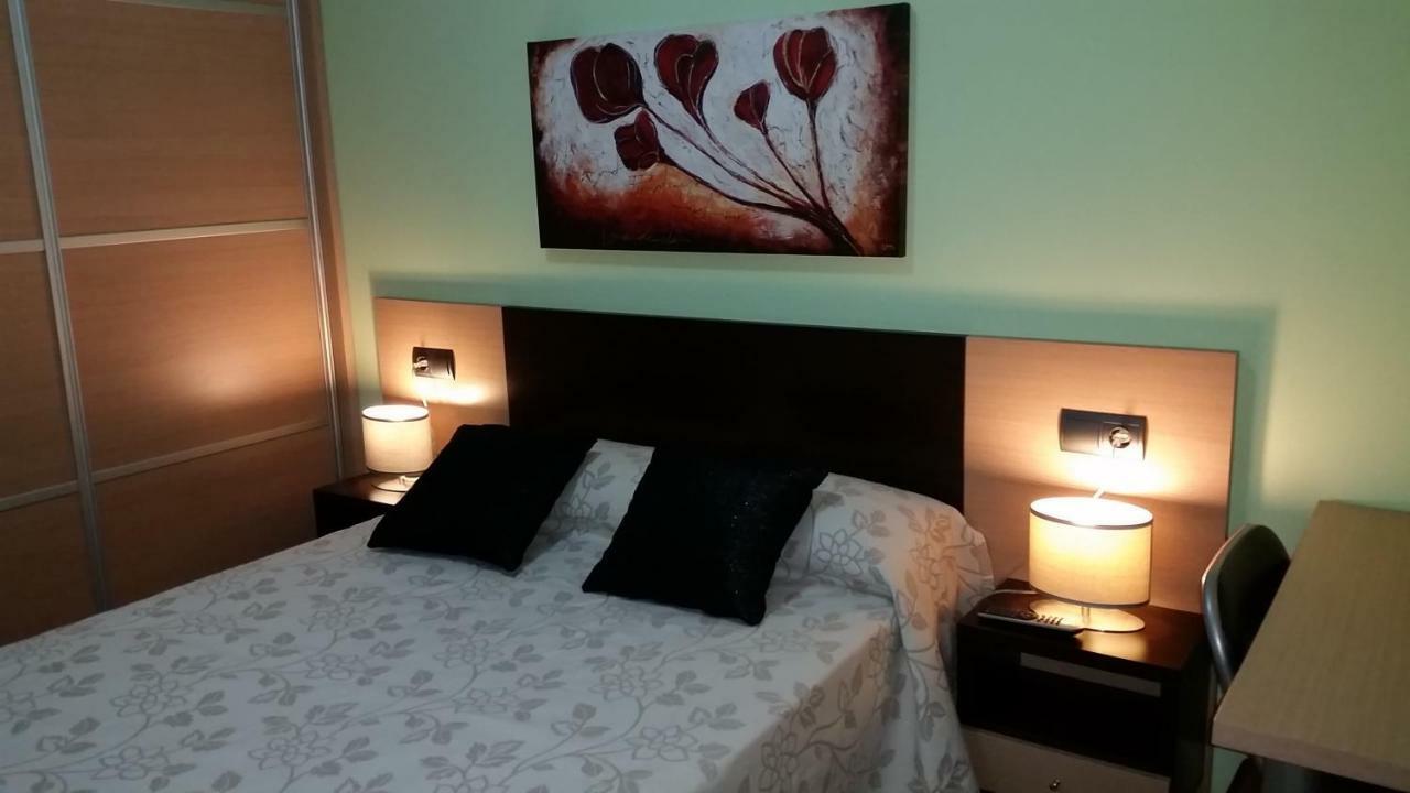 Apartamentos Turisticos "El Jardin" Teruel Buitenkant foto