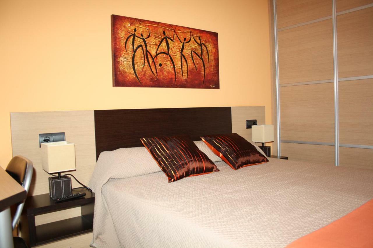 Apartamentos Turisticos "El Jardin" Teruel Buitenkant foto
